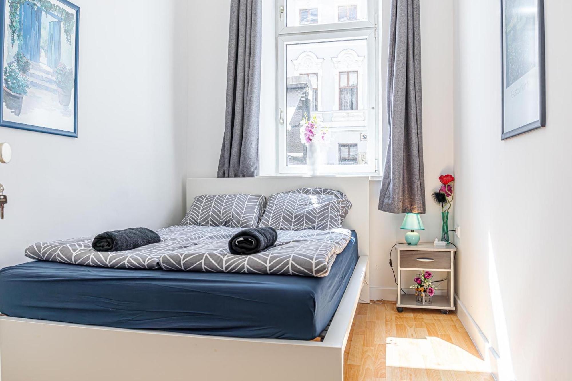In A Shared Apartment, 6min To Lugner City * Wien